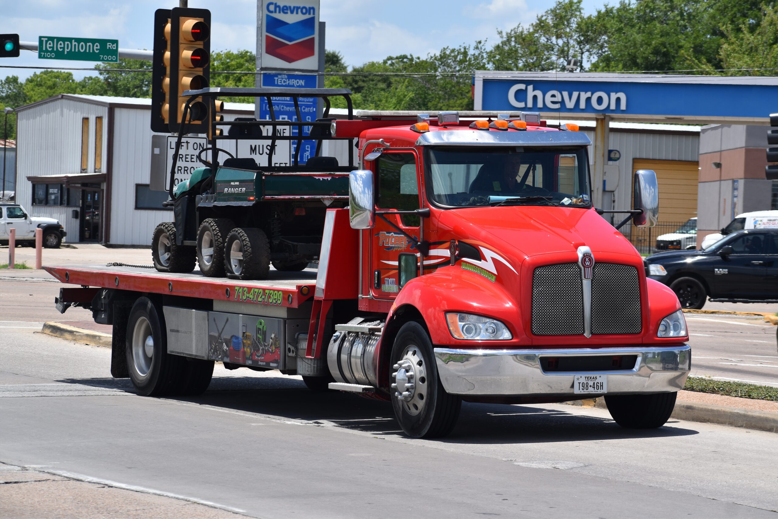 Flatbed freight transportation services